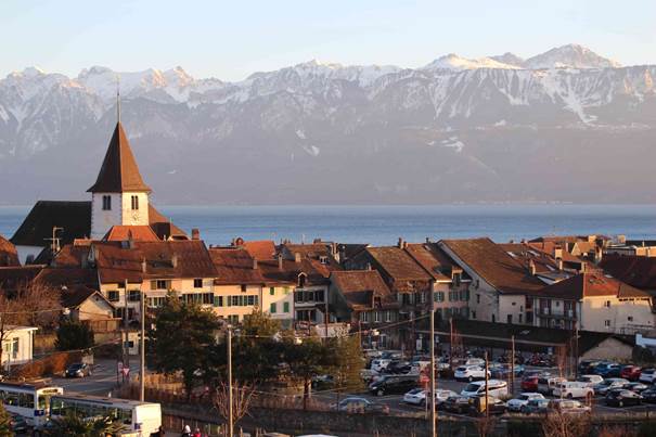 Lutry bourg hiver

Description g�n�r�e automatiquement